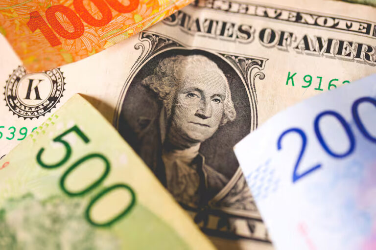 el-credito-en-pesos-se-contrae-el-credito-en-5FBEJ3JMLBHVLM2IKTLALFGMGI