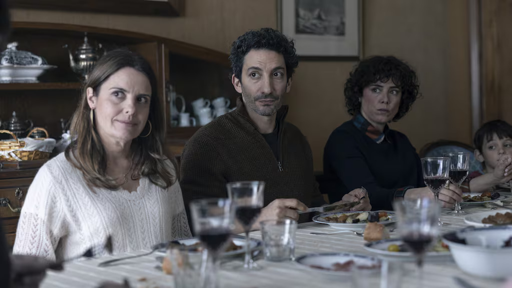 juan-minujin-parte-del-elenco-de-la-estupenda-los-domingos-de-alauda-ruiz-de-azua-que-arraso-en-la-ultima-entrega-de-los-goya-foto-mirada-distribution-5JPVLQU3XFAUVPIIOOD3RBMFDY